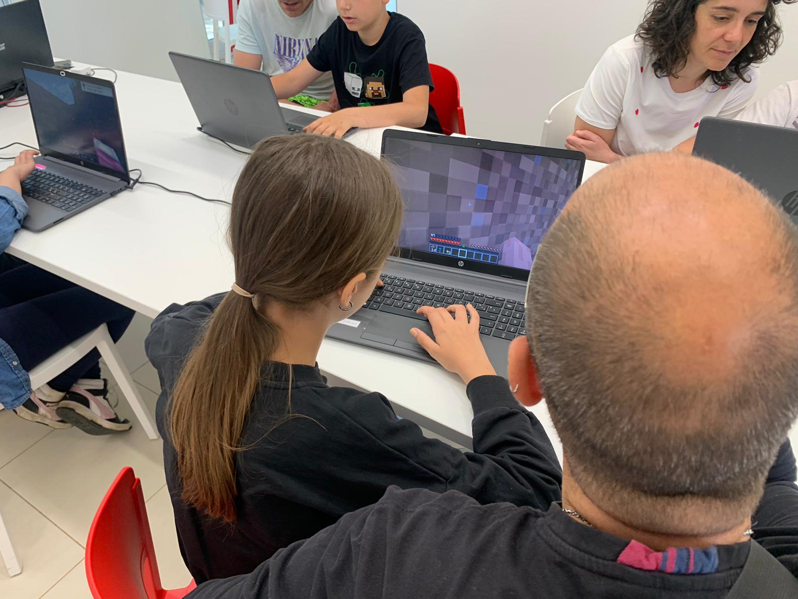 Laboratorio- Switch - bimbotu- 2024